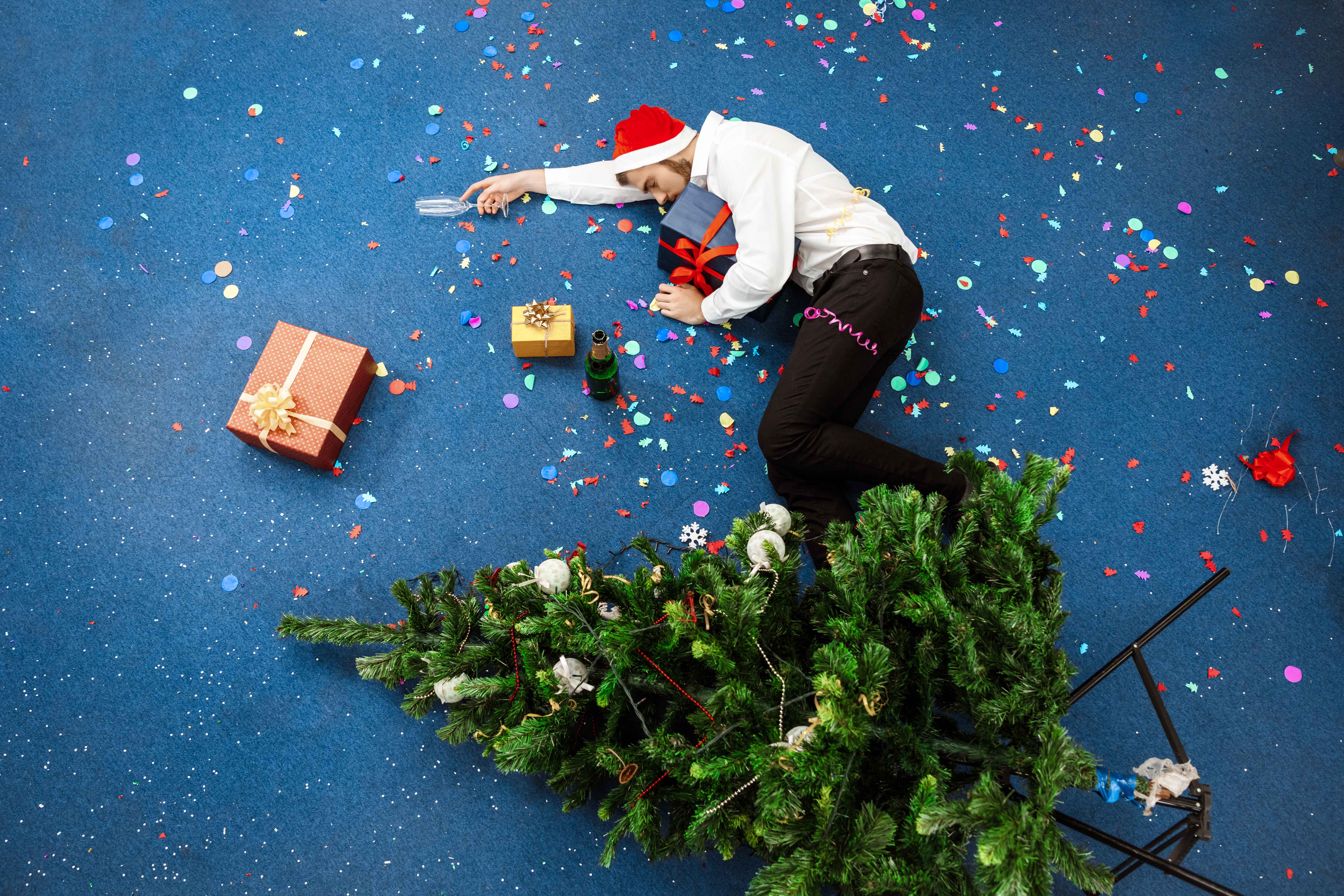 5 Things to Avoid at The Office Holiday Party and Still Have a Good Time