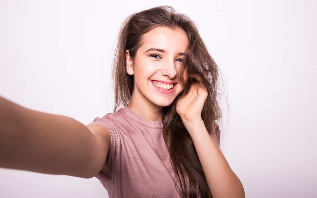 4 Ways To Make A Good First (Online) Impression