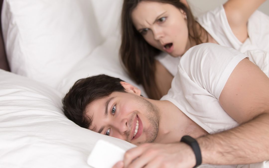 What Is Micro-Cheating? And Is My Boyfriend Doing It…?