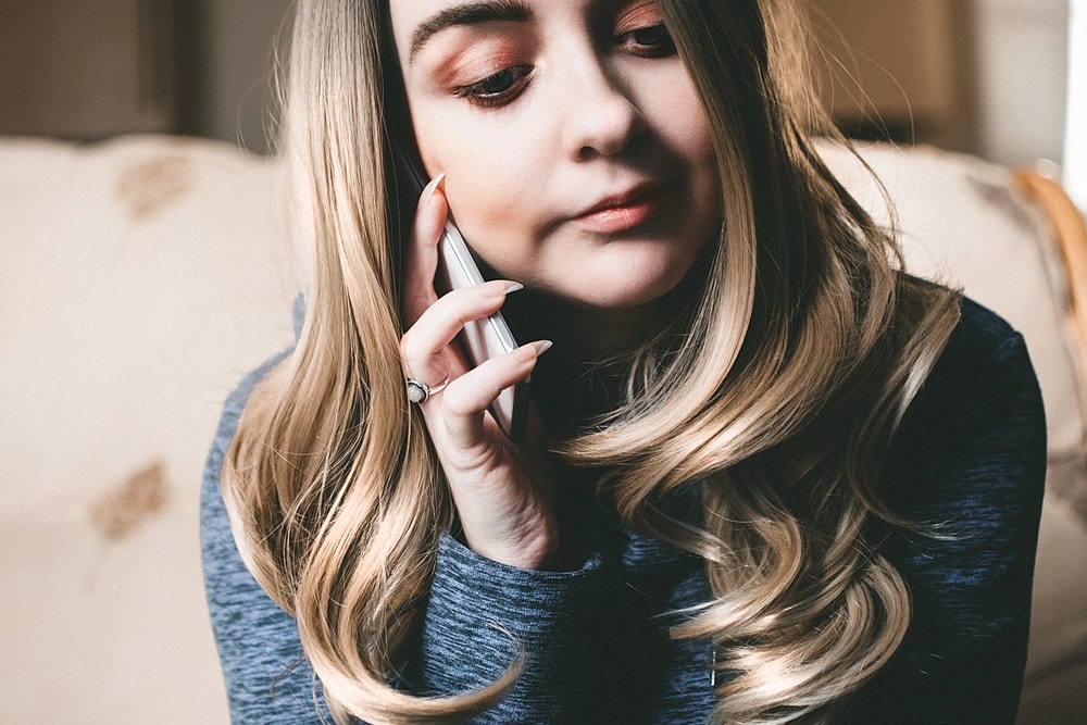 Dating Scams 101: 9 Signs of Fraud